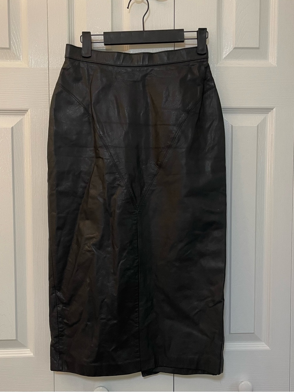 VTG G-III Black Leather Pencil Skirt - Sleek Midaxi